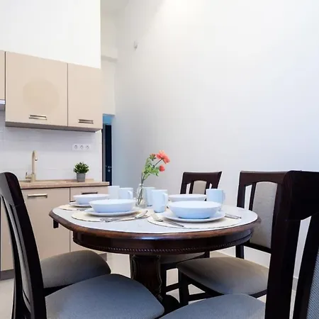 Apartamento In Front Of The Synagogue *